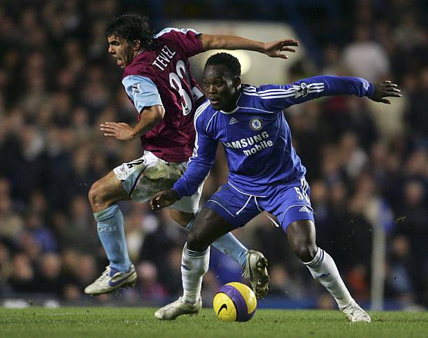 足球世界中 足球世界中